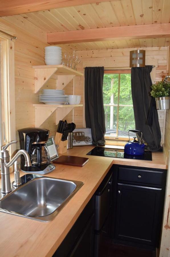 Tuxbury Pond Camping Resort Tiny House Henry South Hampton Exterior photo